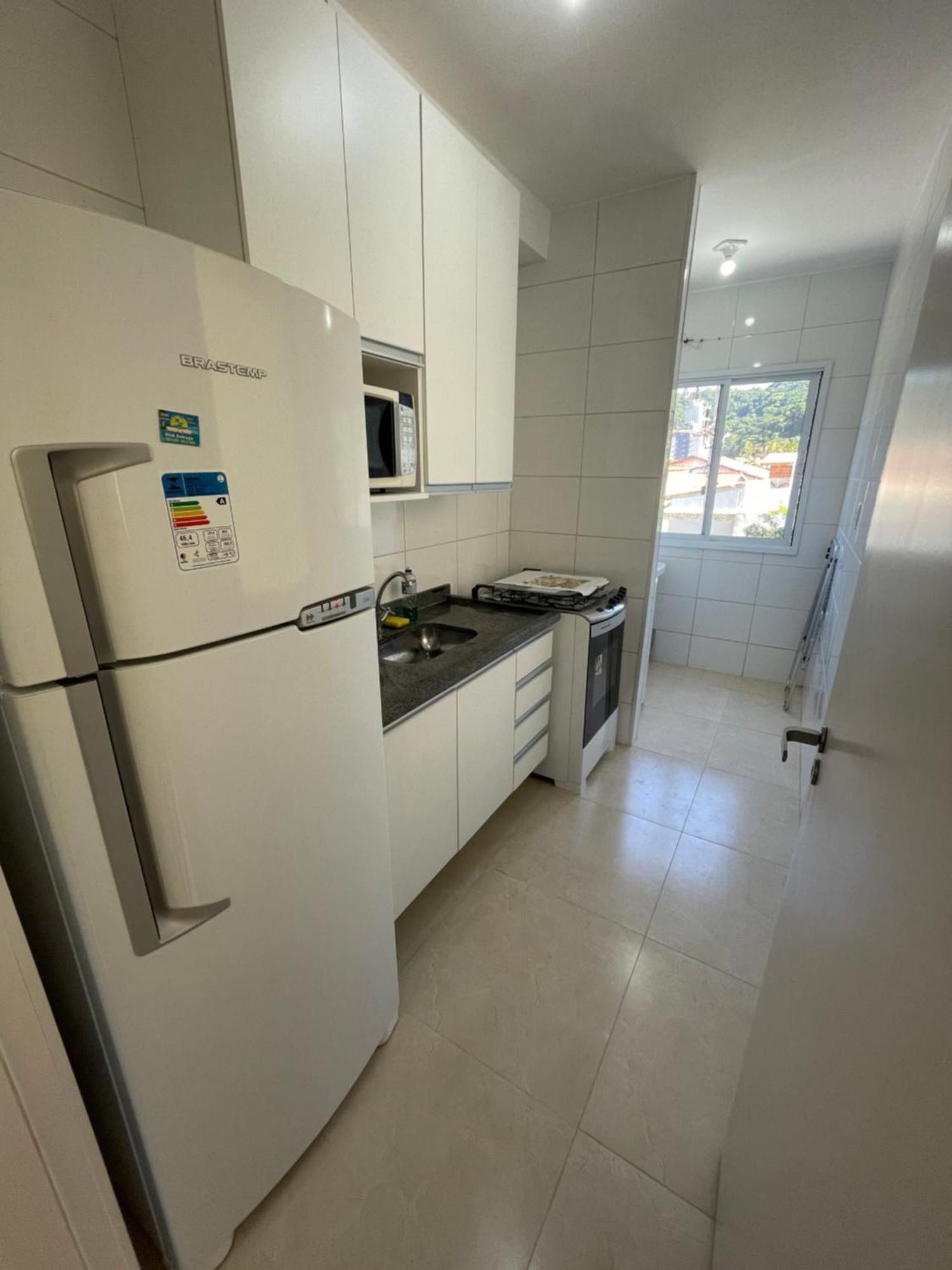 Apartamento Pratico A 850 Metros Da Praia Da Martim De Sa Caraguatatuba Exteriör bild